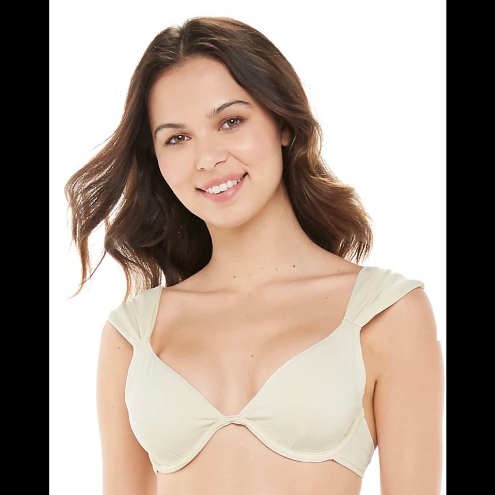 NWT WeWoreWhat Bikini Top